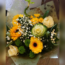 Load image into Gallery viewer, Yellow bouquet
