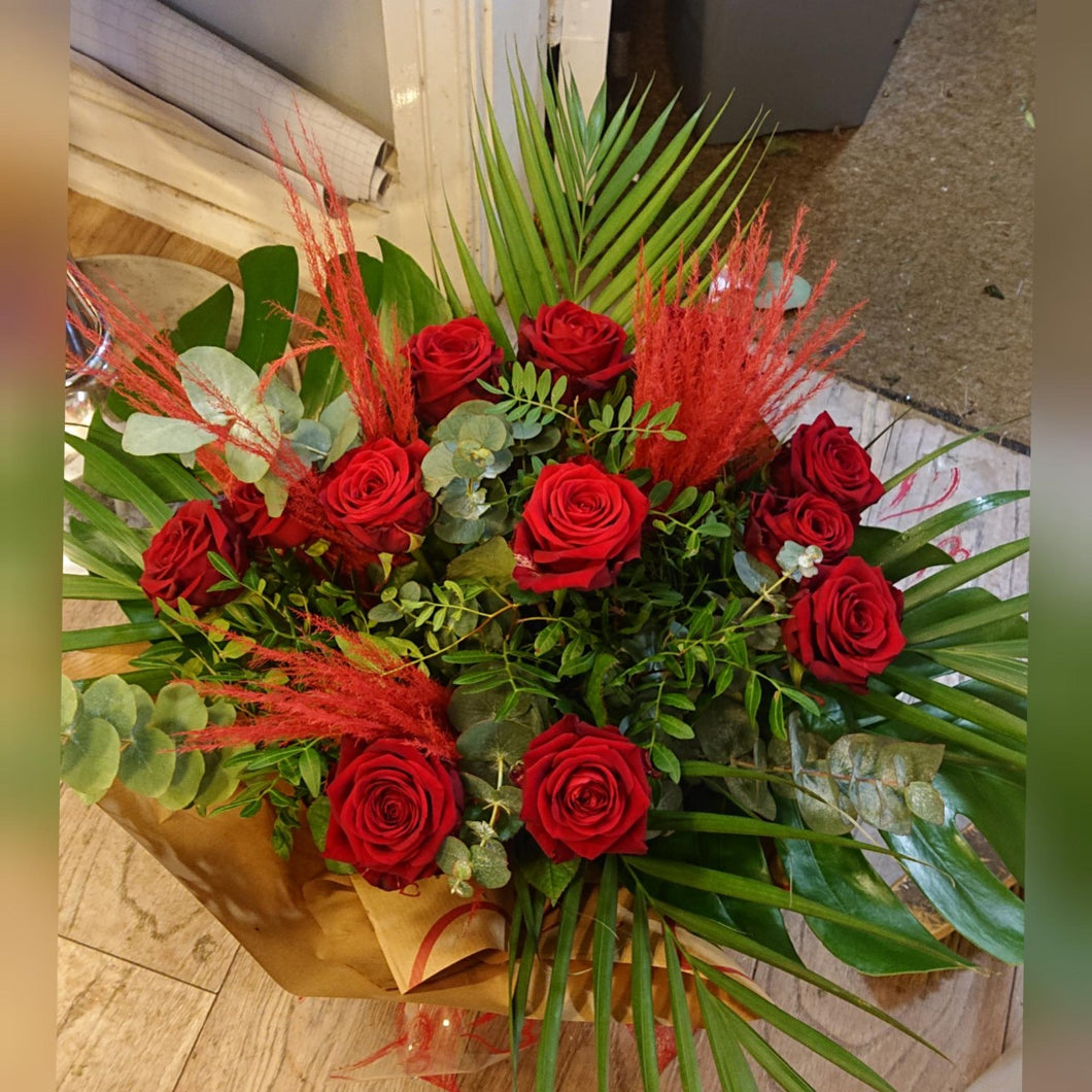 Luxury red rose bouquet